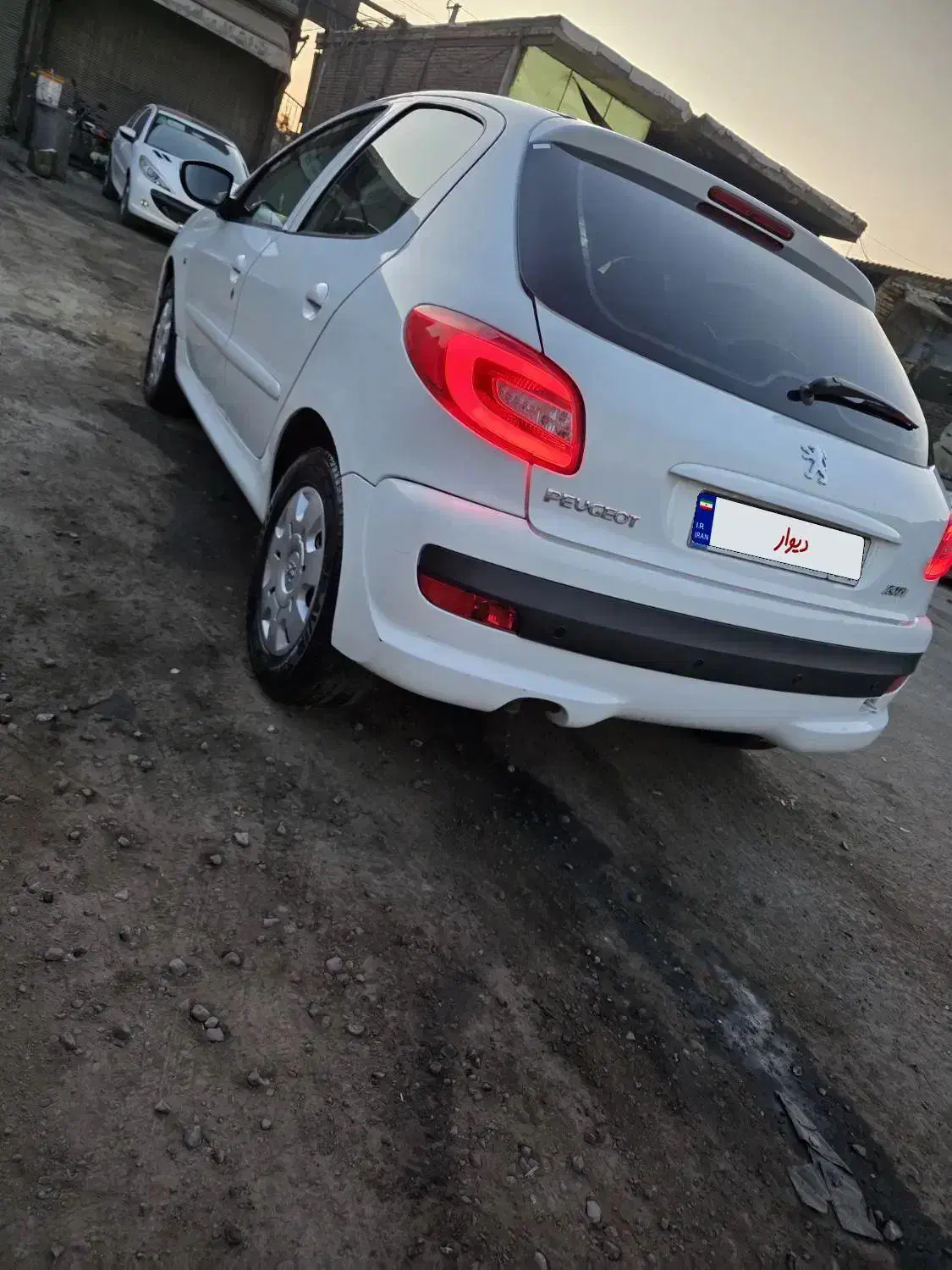 ۲۰۷ سقف فلز موتور TU5داشبورد ۲۰۶مدل ۴۰۲|خودرو سواری و وانت|تهران, افسریه جنوبی|دیوار