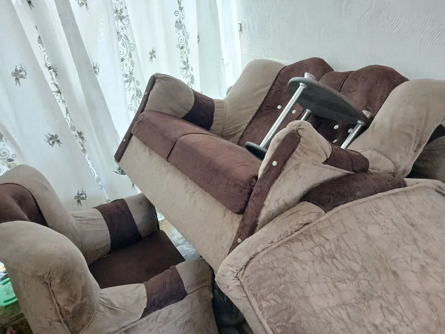 فروش مبل ۷نفره|مبلمان خانگی و میز عسلی|سمیرم, |دیوار