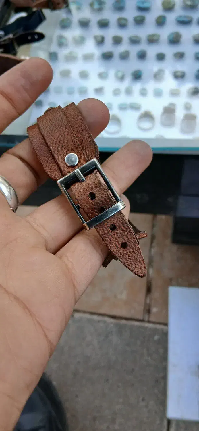 دسبند عقیق|جواهرات|نیشابور, خیام|دیوار