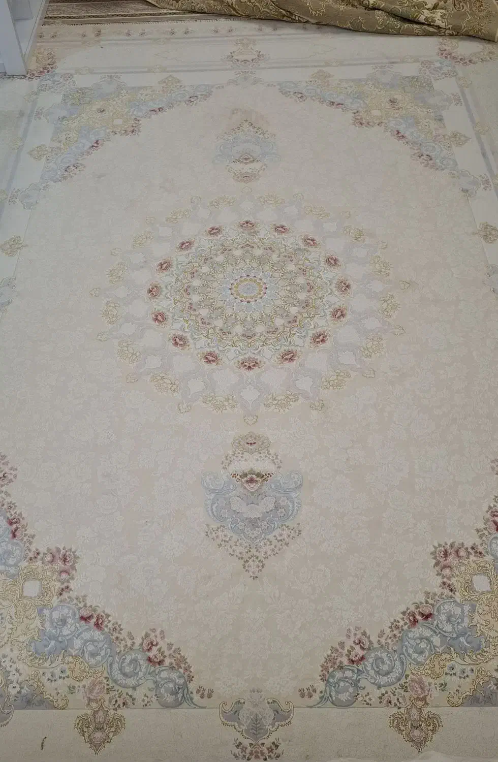 فرش ۱۲ متری ۱۲۰۰شانه نو|فرش|بوشهر, |دیوار