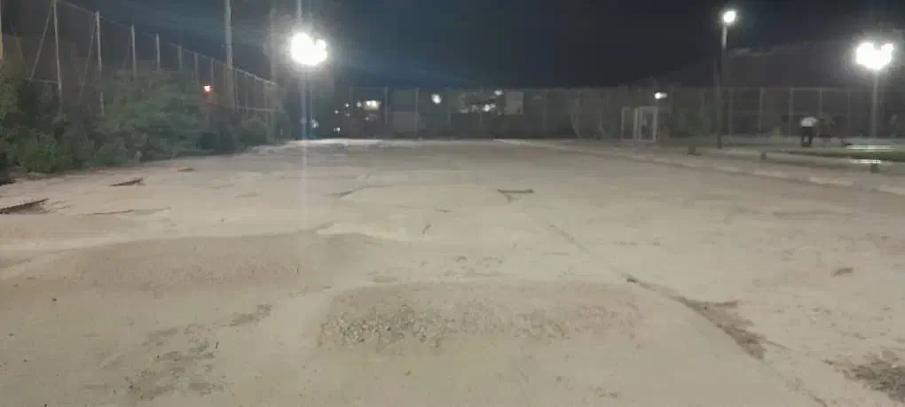 اجاره زمین ورزشی با ابعاد طول ۶۰متر و عرض۱۴ متر|ورزش‌های توپی|اهواز, پردیس|دیوار