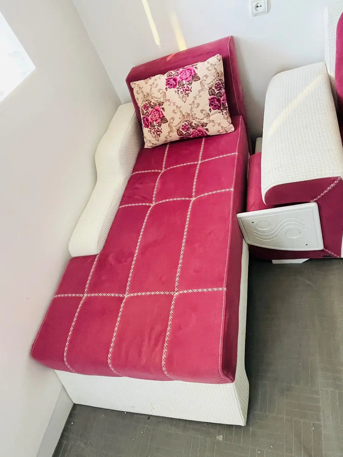 مبل ۷ نفره چوب و پارچه|مبلمان خانگی و میز عسلی|بندر دیر, |دیوار