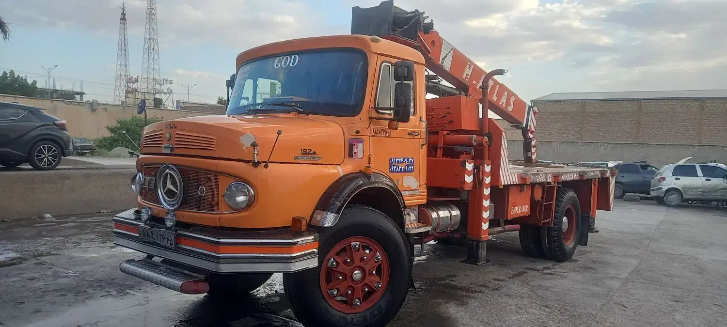 جرثقیل بنز تک دستگاه ۸تن اصفهان|خودرو سنگین|کرمان, |دیوار