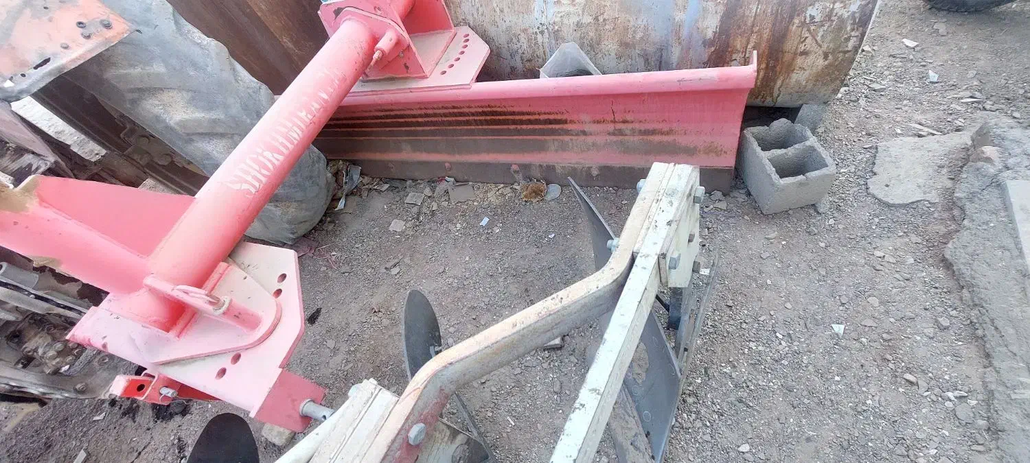 گاو اهن و بیل عقب تراکتور|ماشینآلات صنعتی|تربتحیدریه, مسجد جامع|دیوار