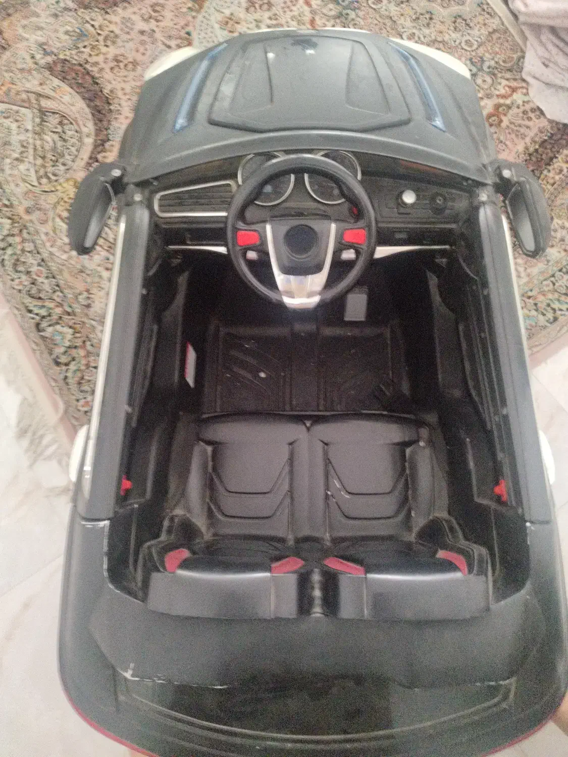 ماشین شارژی دو موتوره سالم|اسباببازی بچه|فردیس, داوری|دیوار