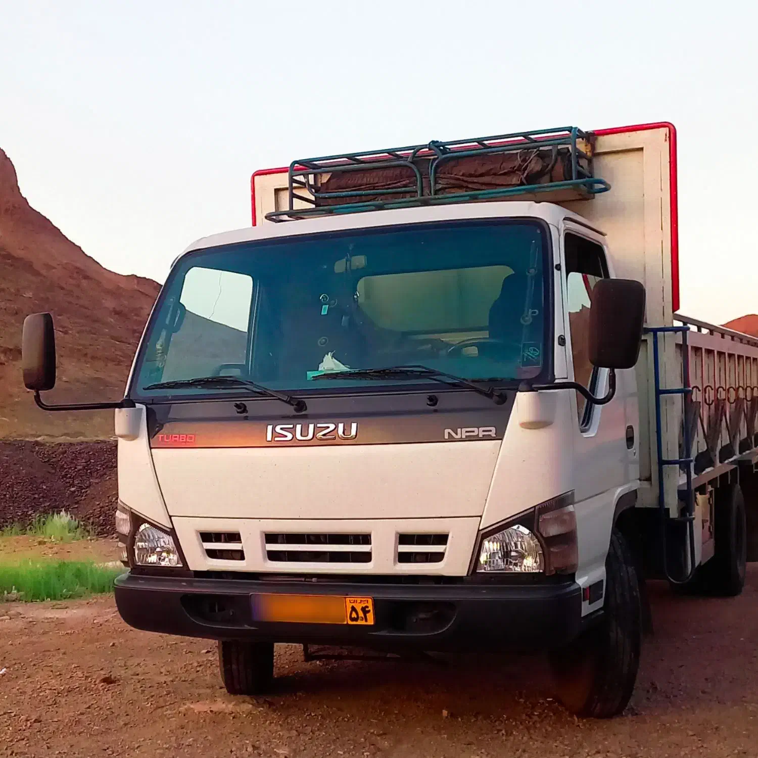 ایسوزو 6 تن باری|خودرو سنگین|یزد, |دیوار