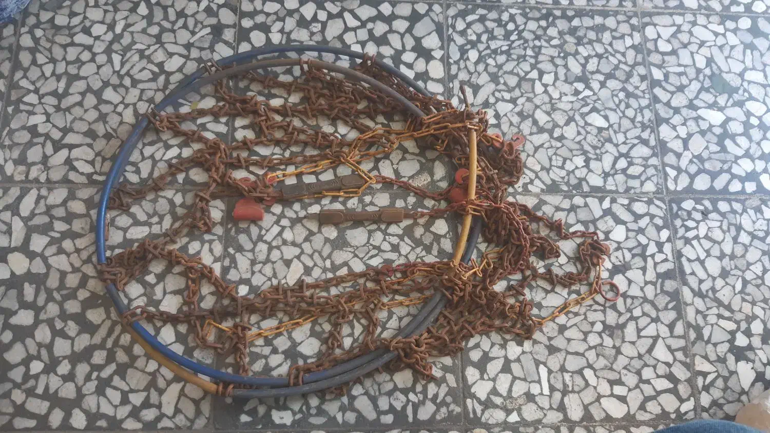 رنجیر چرخ|قطعات یدکی و لوازم جانبی|رشت, نظری|دیوار