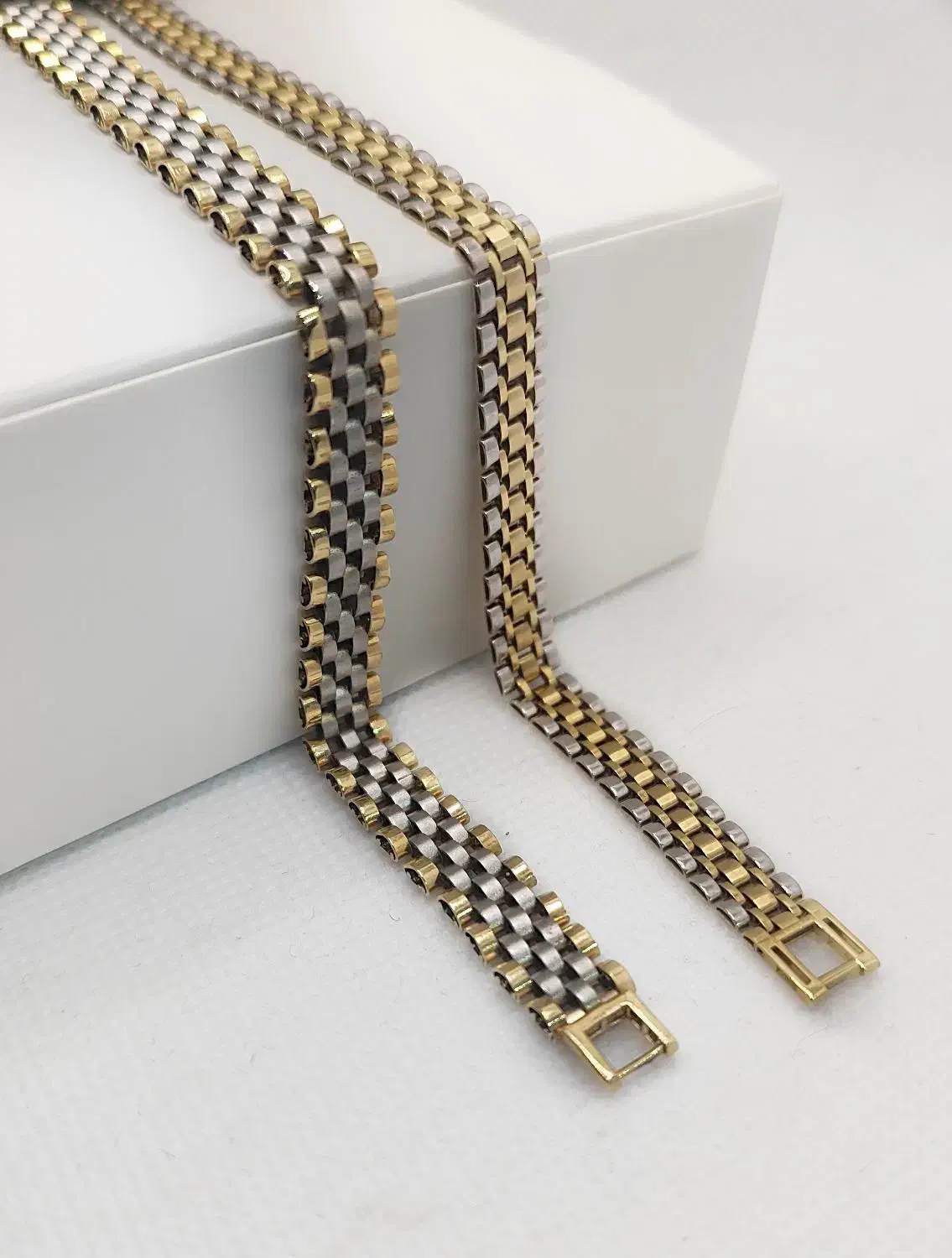 دستبند رولکس|جواهرات|قم, نیروگاه|دیوار