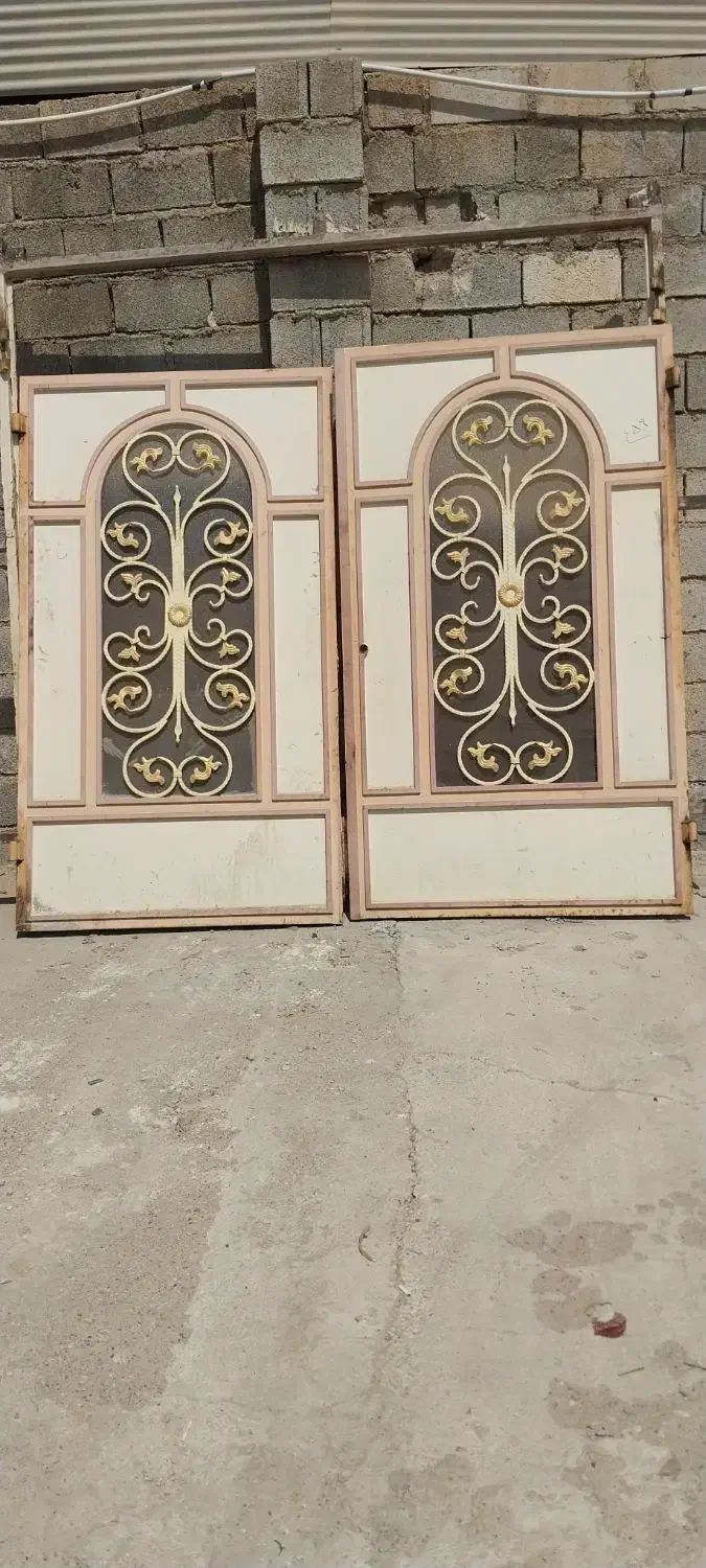 فروش درب حیاط بیرون باز|مصالح و تجهیزات ساختمان|گتوند, |دیوار