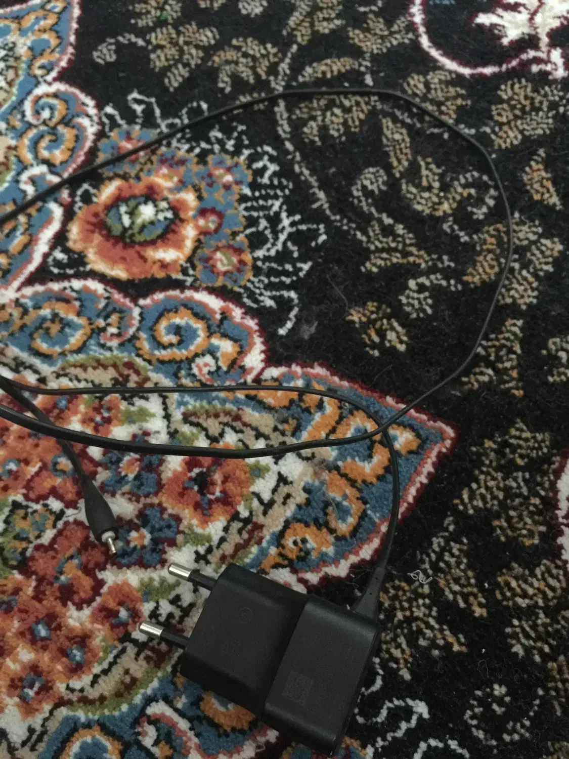 شارژر گوشی و گوشی نوکیا اصل|موبایل|مشگین شهر, |دیوار