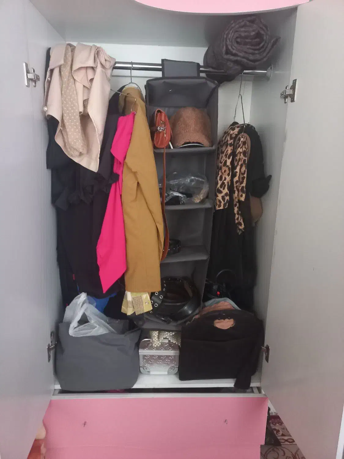 کمدلباس|جاکفشی، کمد، دراور|نیشابور, عدالت|دیوار