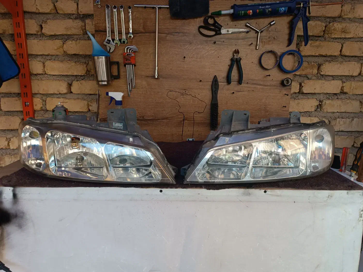 چراغ جلو پارس / سمند/۲۰۶|قطعات یدکی و لوازم جانبی|شیراز, پودنک|دیوار