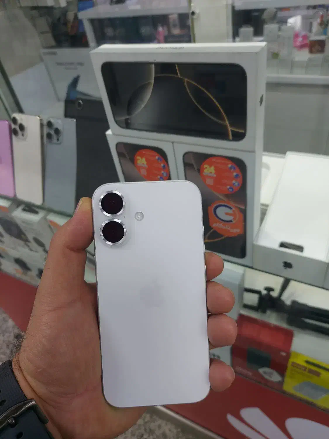 آیفون اپل ۱۶ ۱۲۸گیگ|موبایل|کرج, عظیمیه|دیوار