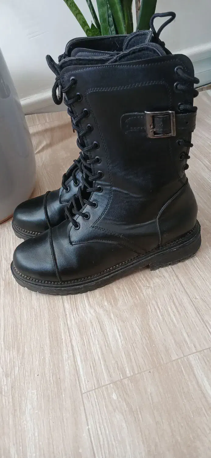 نیم بوت|کیف، کفش، کمربند|خرم‌آباد, |دیوار