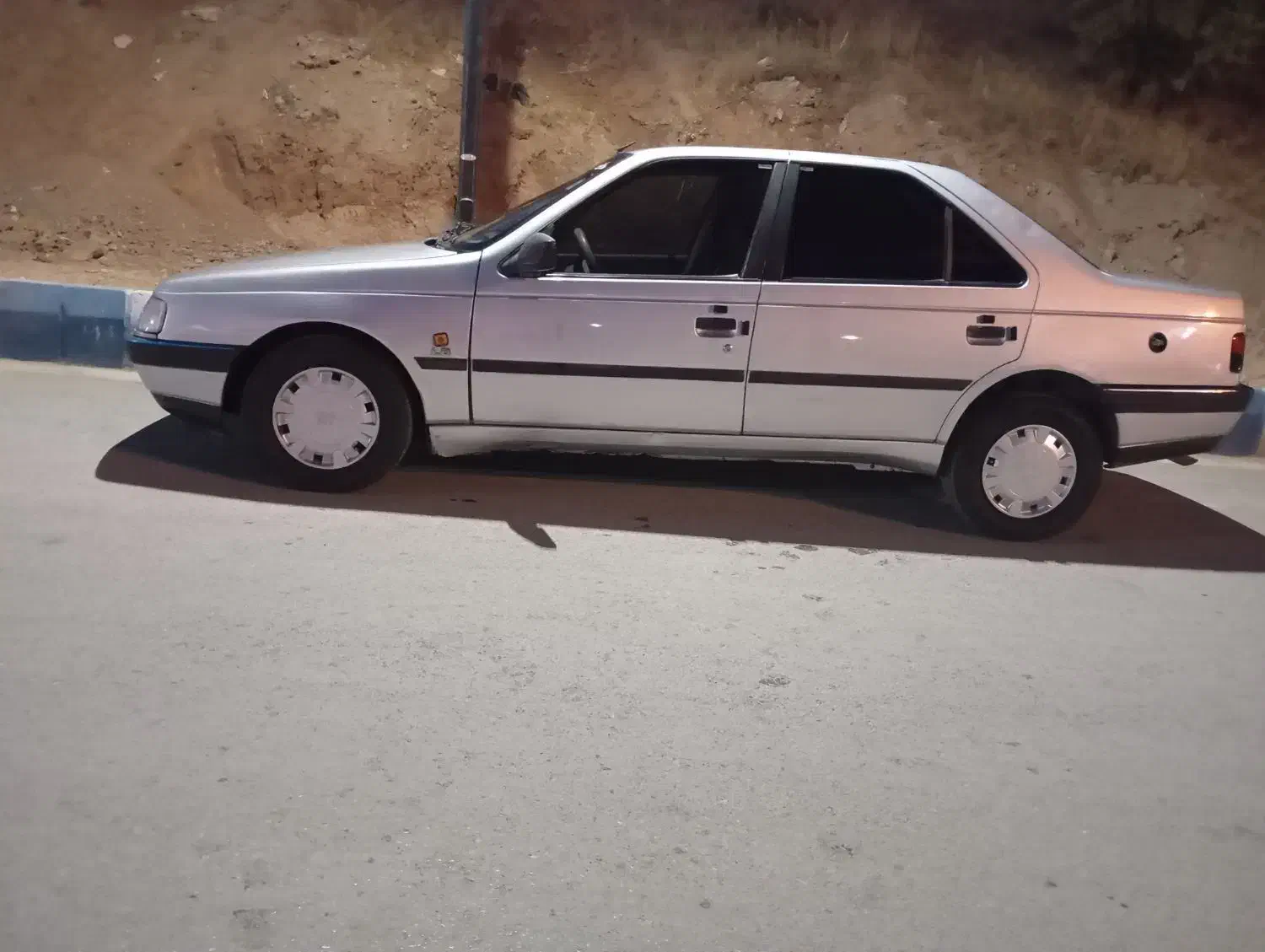 88داخل کرم دوگانه شرکتی|خودرو سواری و وانت|جوانرود, |دیوار