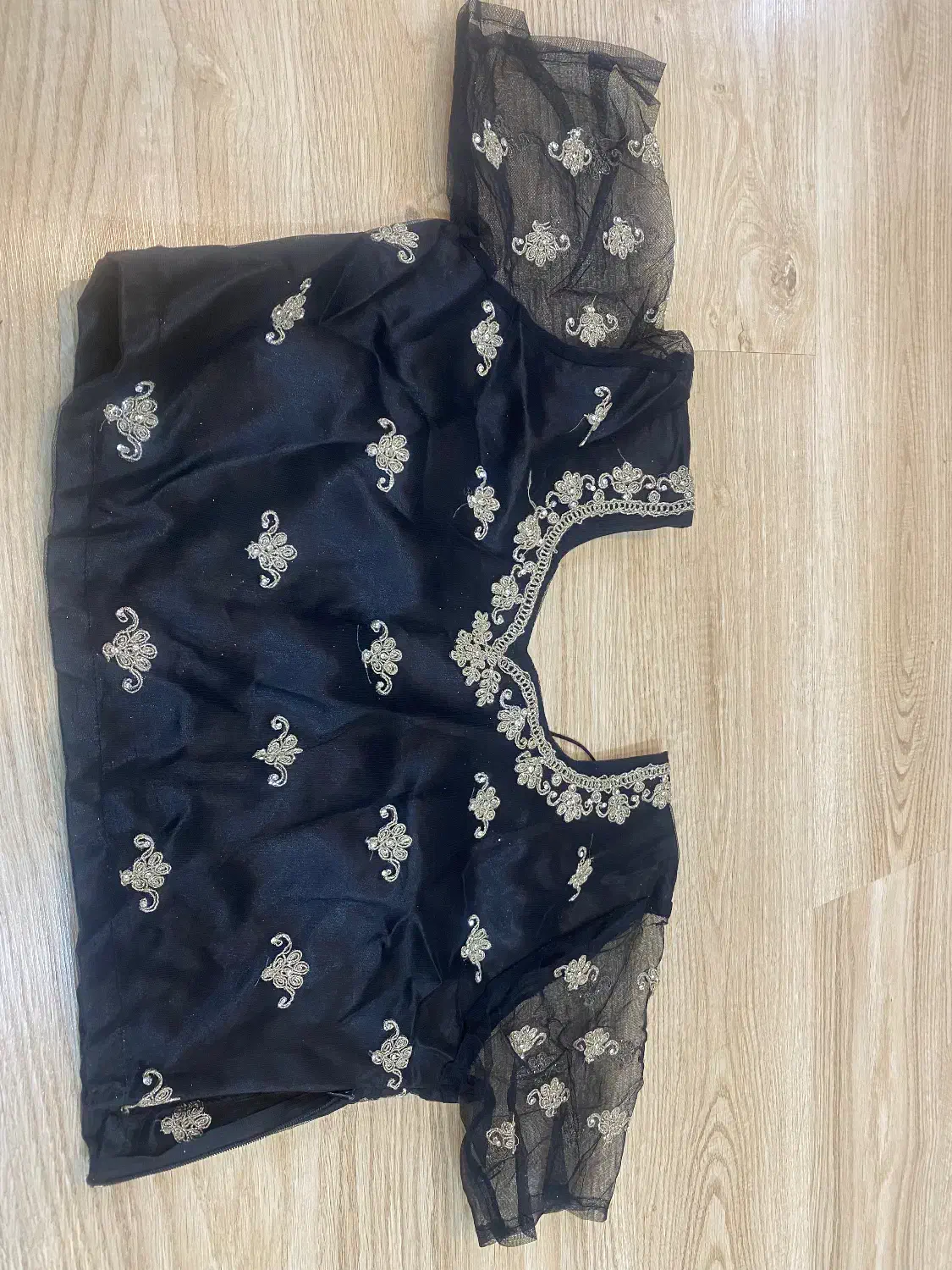 لباس هندی|لباس|بندر کنگان, |دیوار