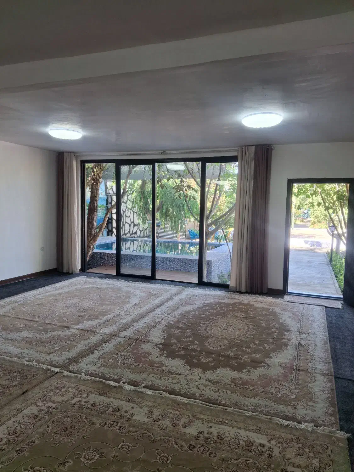 اجاره باغ ویلا|اجارهٔ کوتاهمدت ویلا و باغ|آفتاب, |دیوار