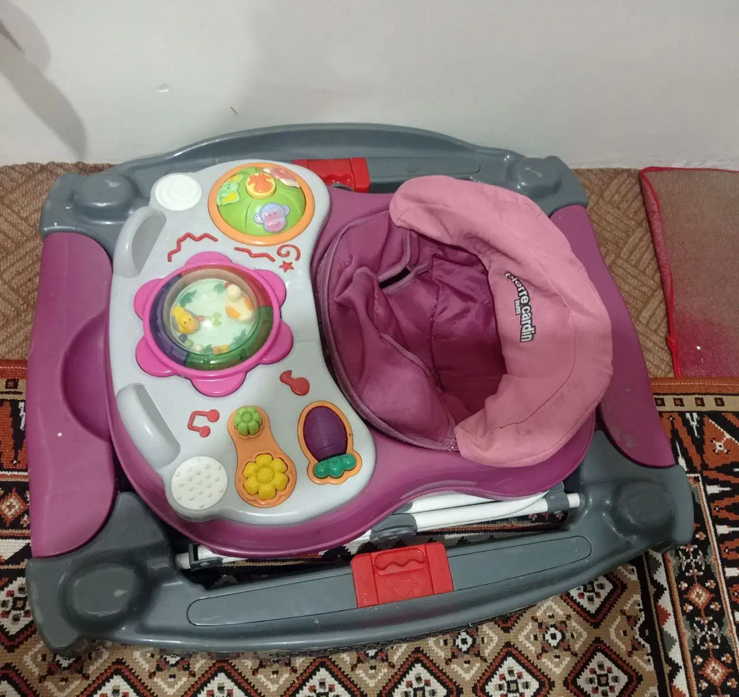 تخت تاشو نوزادو روروئک|تخت و صندلی بچه|تهران, امام زاده عبدالله|دیوار