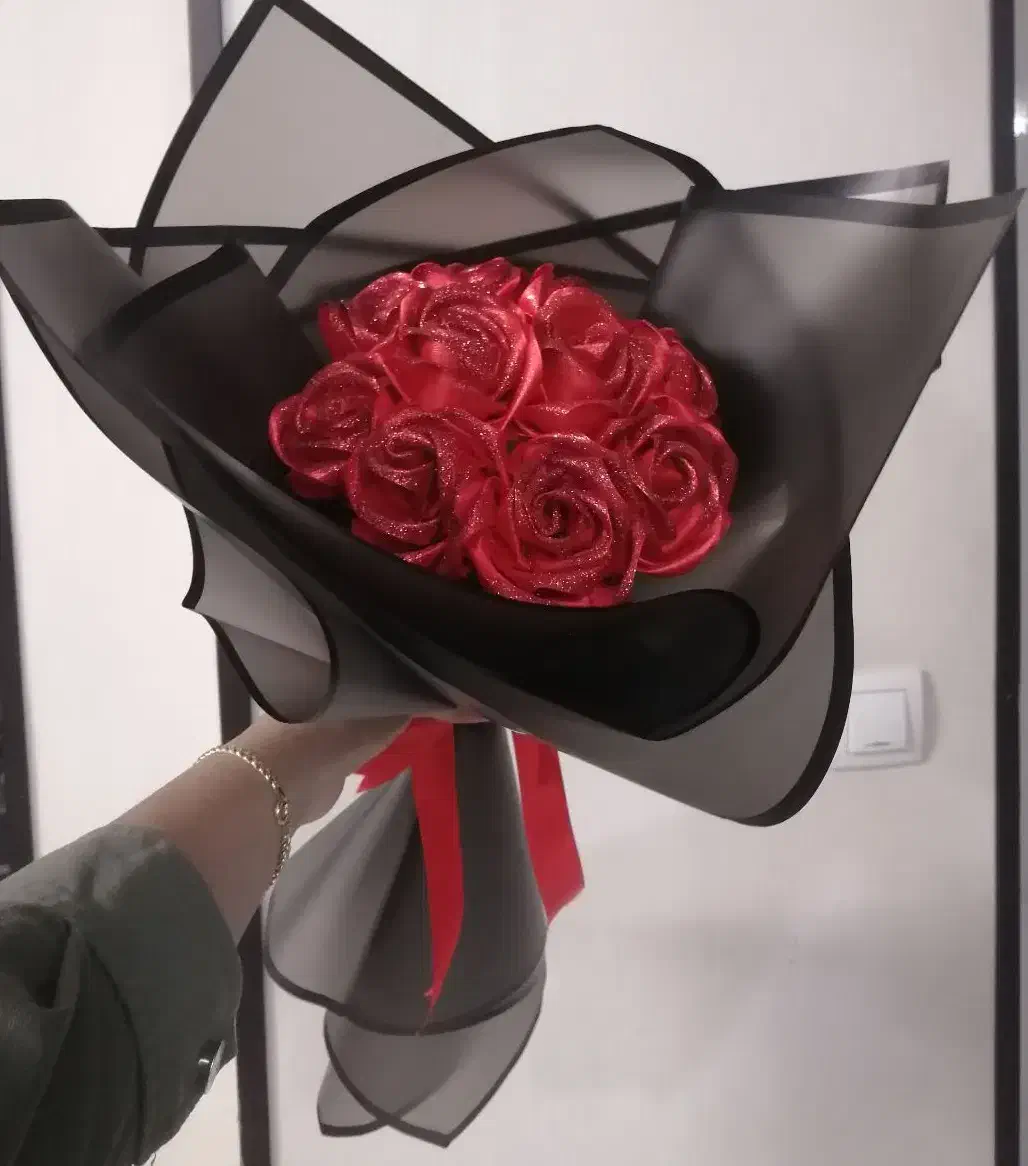 گل زر جاویدان|گل مصنوعی|فولادشهر, مسکن مهر فولادشهر|دیوار