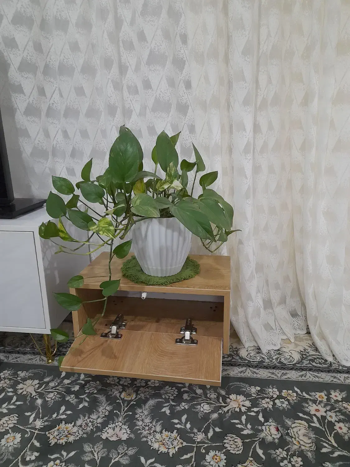 کنسول کنار مبلی زیر گلدانی|بوفه، ویترین، کنسول|بجنورد, |دیوار