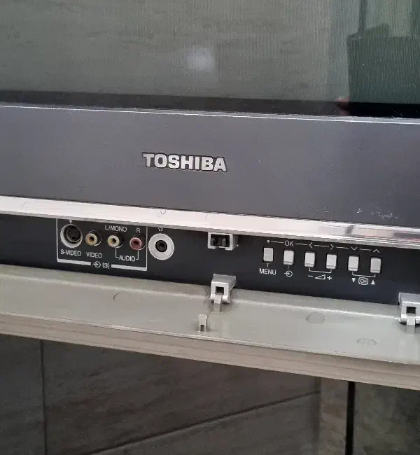 تلویزیون توشیبا ۲۹اینچ سالم|تلویزیون و پروژکتور|تهران, سجاد|دیوار