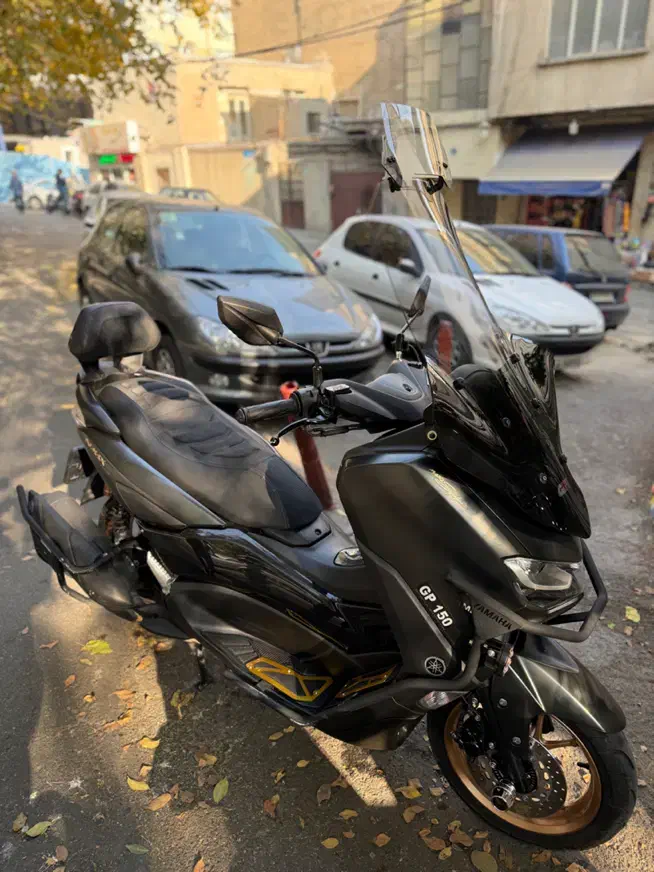 یاماها ان مکس فول اکسسوری|موتورسیکلت|تهران, حشمتیه|دیوار