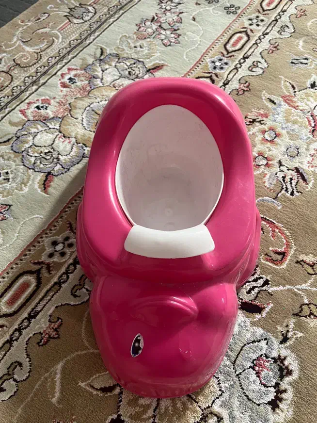 قصری نوزاد رنگ صورتی نونو اصلا استفاده نشده|اسباب و اثاث بچه|دوگنبدان, |دیوار