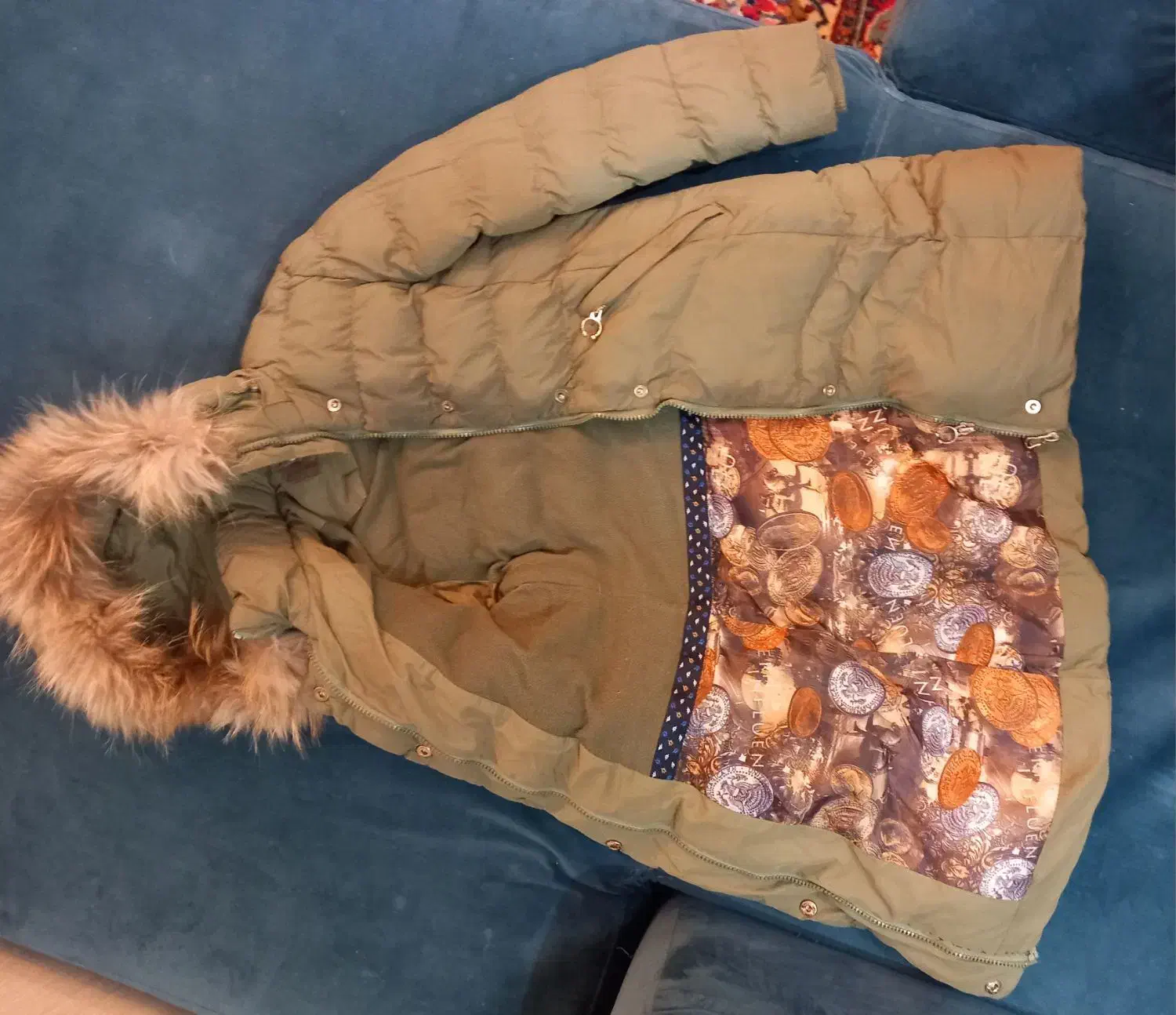 کاپشن|لباس|تهران, حکیمیه|دیوار