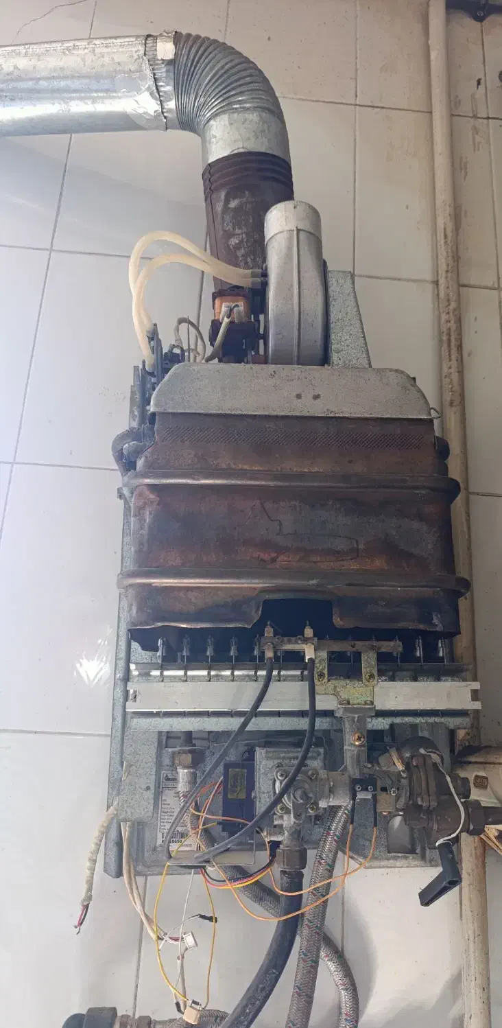 تعمیرات تخصصی آبگرمکن وبخاری|خدمات پیشه و مهارت|زاهدان, |دیوار