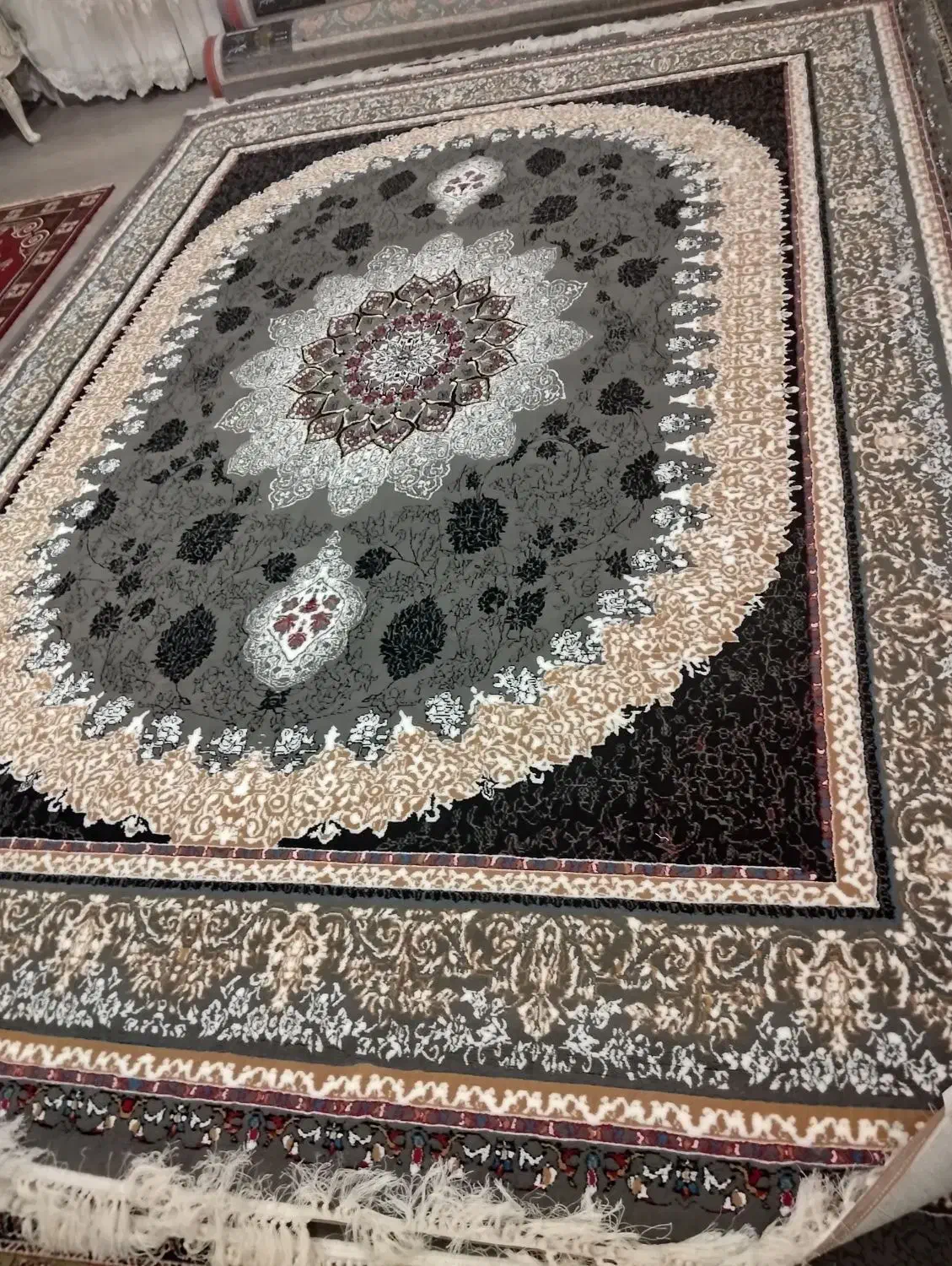 بازرگانی فرش متین فرهادی فر|فرش|اراک, |دیوار