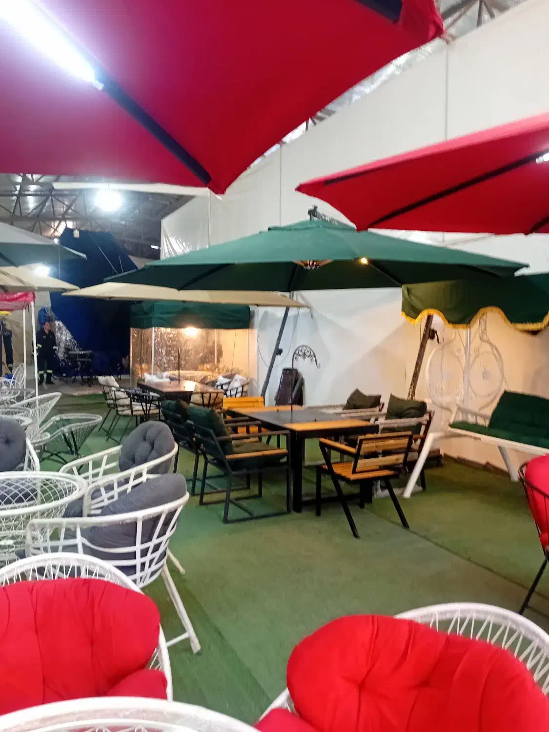 سایبان‌ال‌ای‌دی داردوزی قطر4چتروینچ دار|فروشگاه و مغازه|تهران, تهرانسر شمالی|دیوار