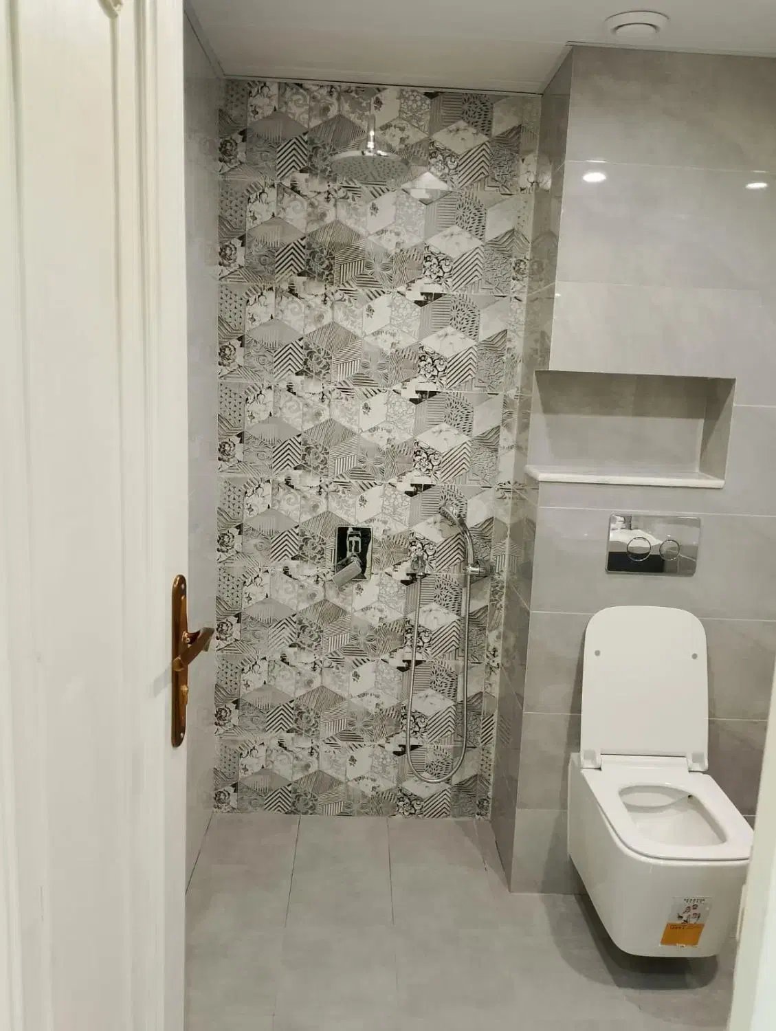 کاروان  ام البنین تاریخ  ۳۰ ابان و ۱۰ اذر  درحال|تور و چارتر|اهواز, کوروش|دیوار