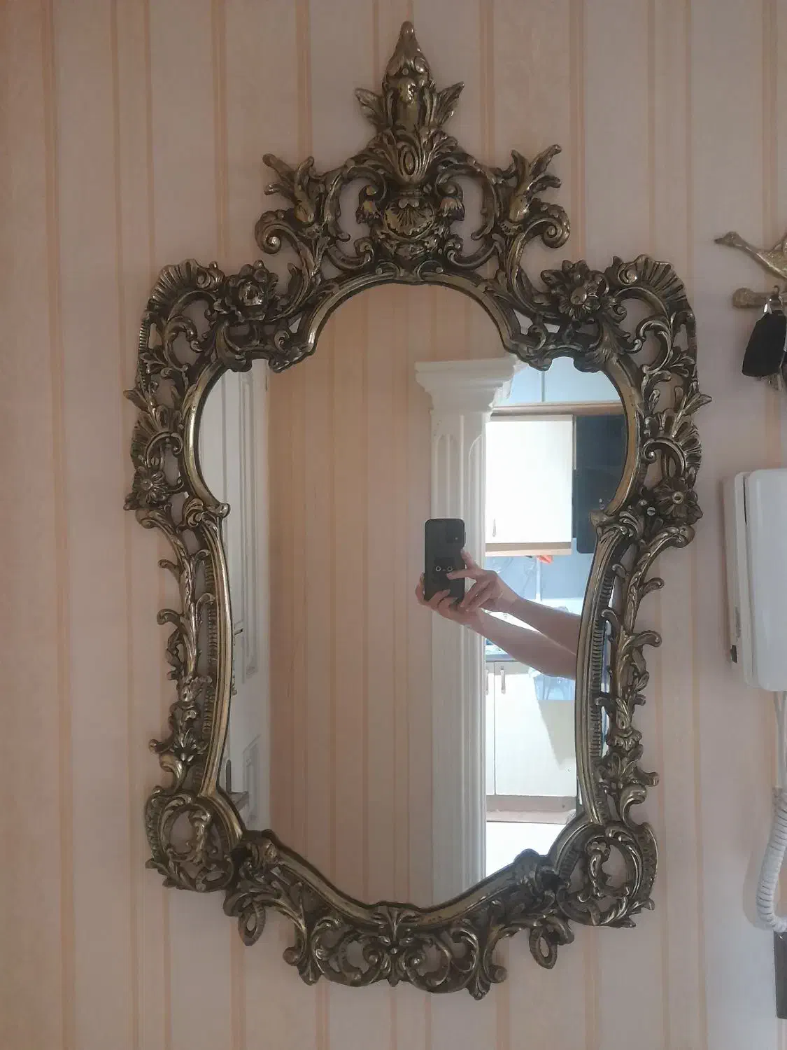 آینه برنجی|آینه|مشهد, جاهد شهر|دیوار