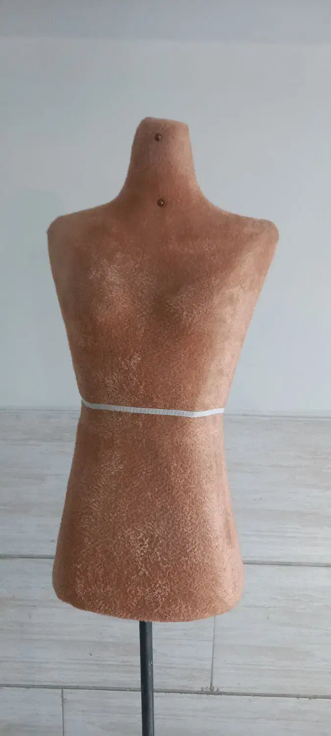 مانکن پرو لباس زنانه سوزن خور سایز استاندارد|لوازم خیاطی و بافتنی|ری, دولتآباد|دیوار