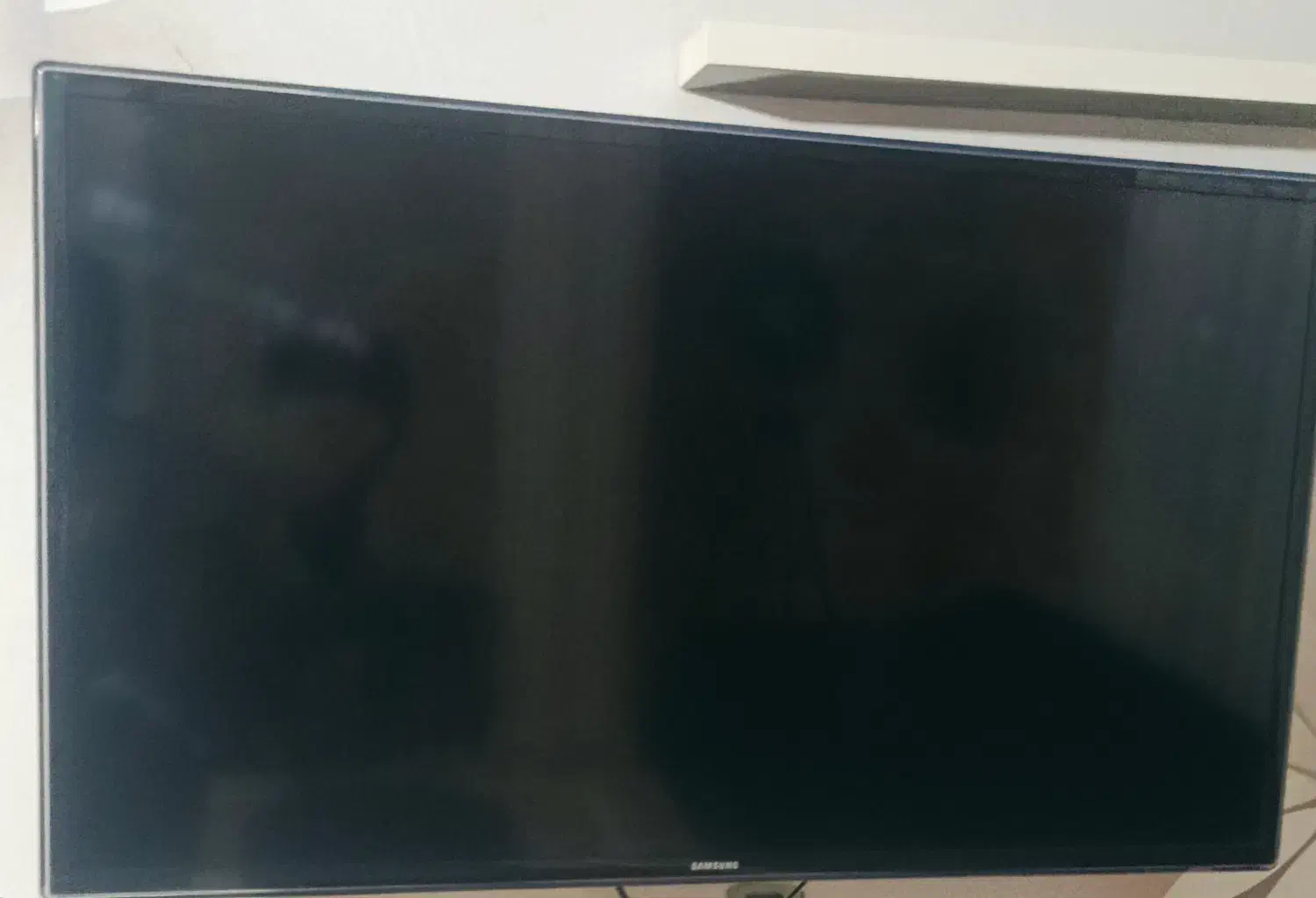 تلویزیون سه بعدی سامسونگ ۴۰اینچ|تلویزیون و پروژکتور|ملایر, |دیوار