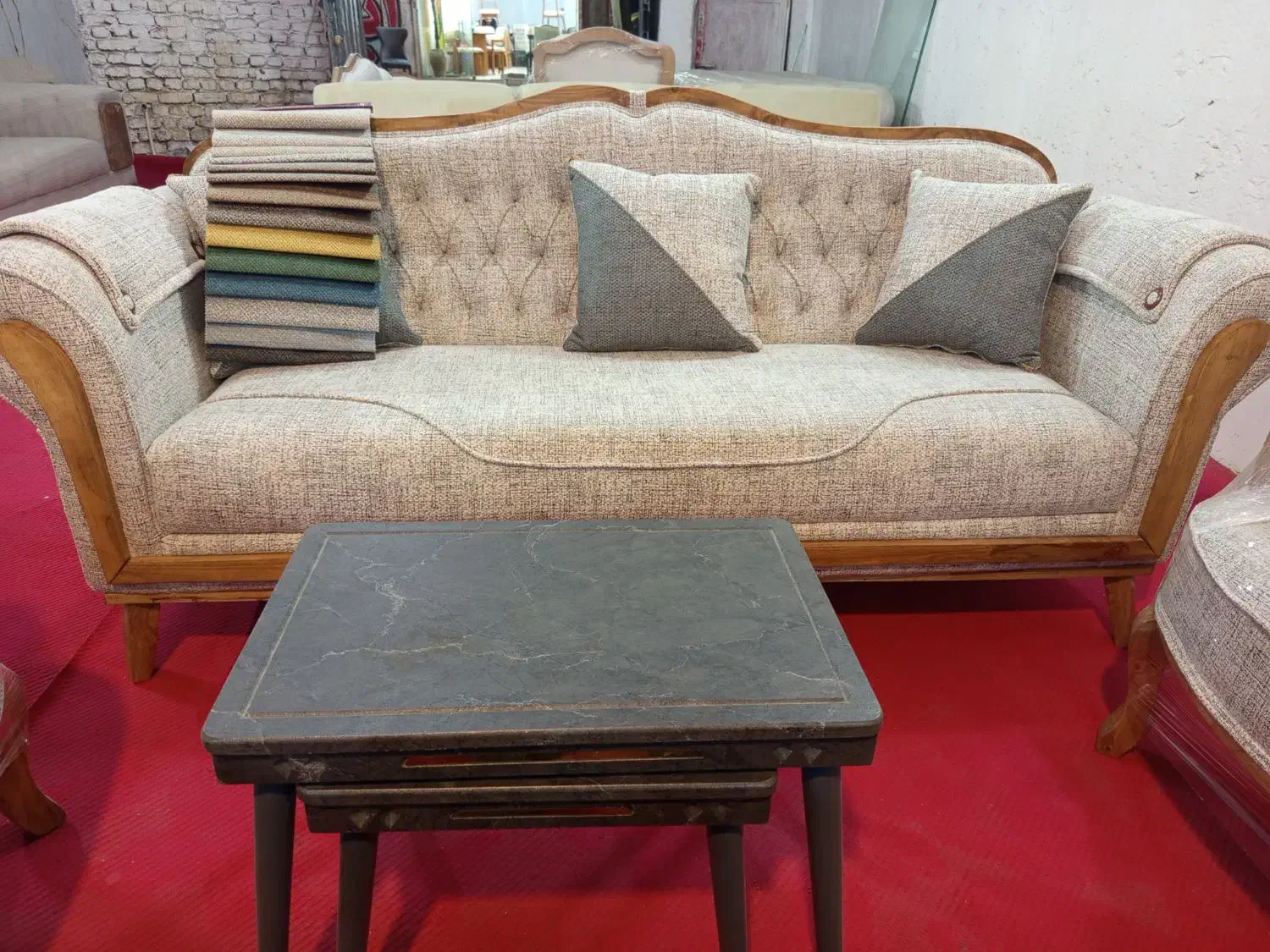 مبل کلاسیک سفیر|مبلمان خانگی و میز عسلی|مشهد, گرجی علیا|دیوار