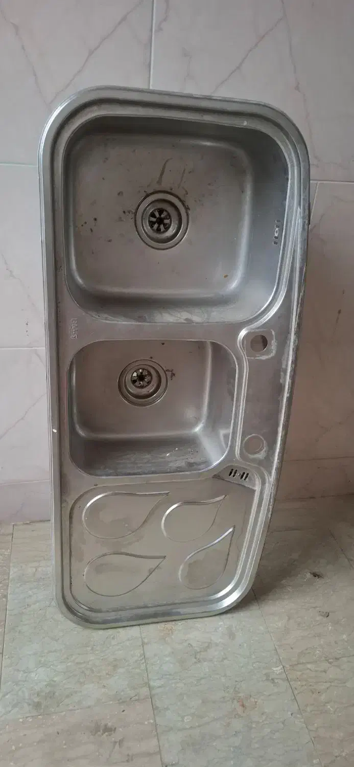 سینک ظرف شویی|آب‌چکان و نظم‌دهنده ظروف|پره‌سر, |دیوار