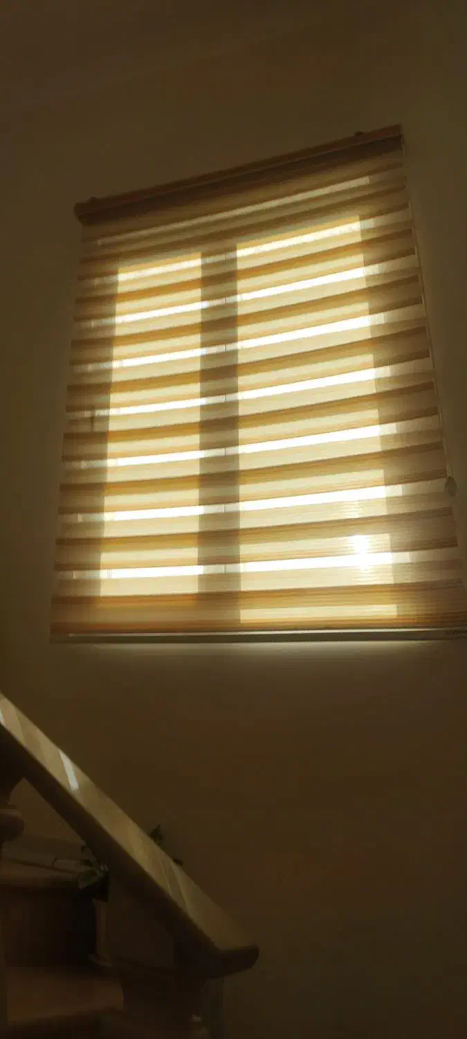 پرده زبرا در حد نو|پرده، رانر، رومیزی|کاشان, فاز ۱ ناجی آباد|دیوار