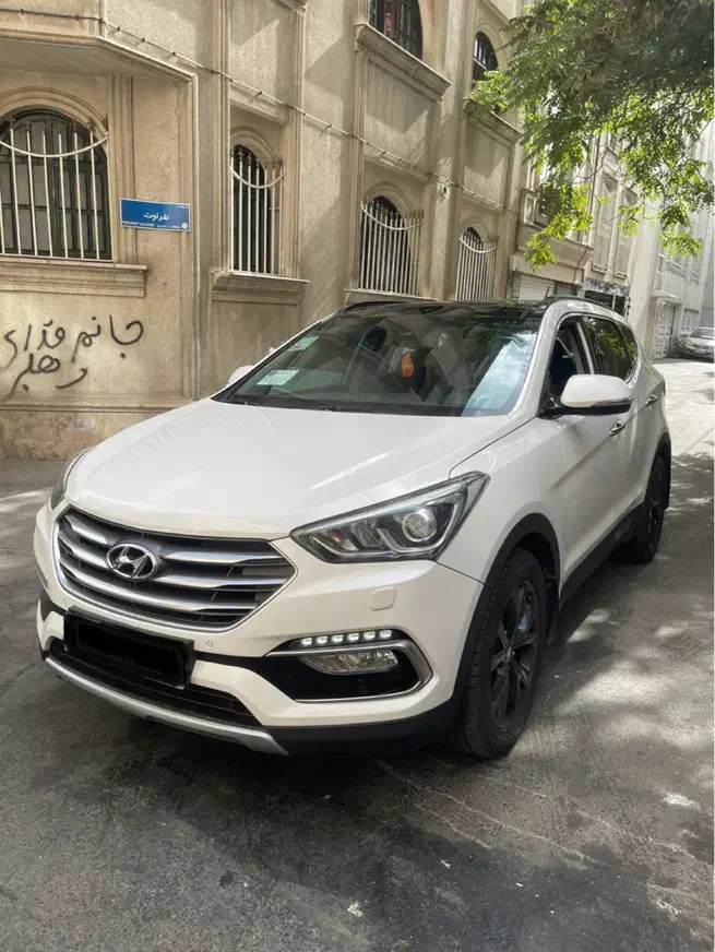 سانتافه ۲۰۱۶ بی رنگ تمیز|خودرو سواری و وانت|تهران, پاسداران|دیوار