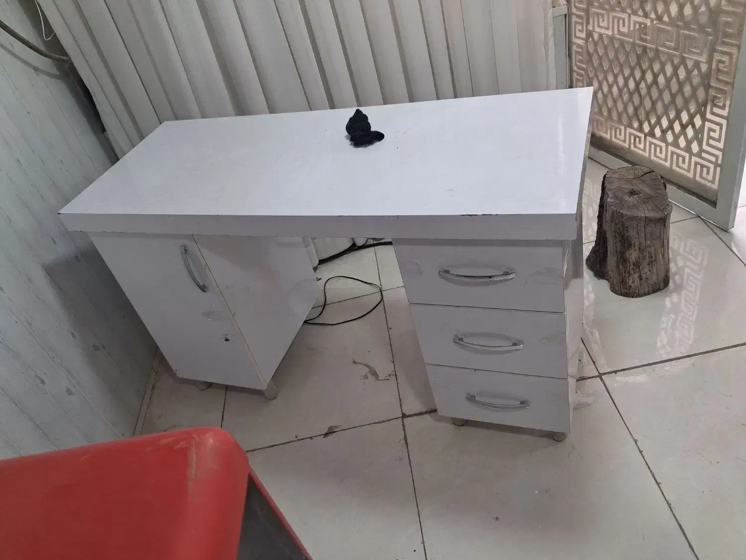 میز|میز تلفن|تربت‌حیدریه, کاشانی|دیوار