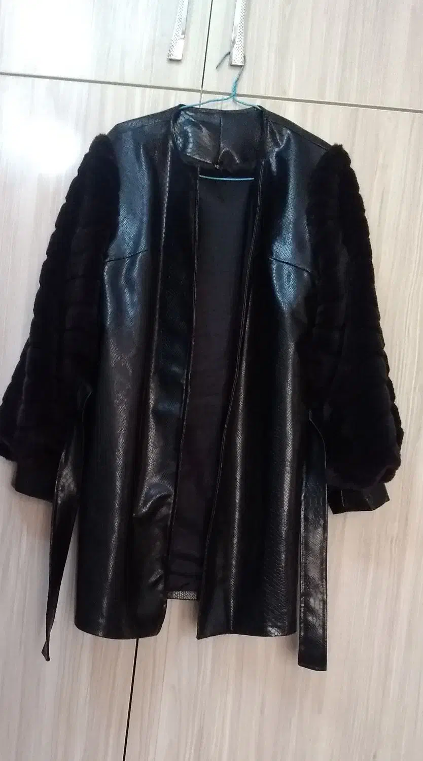 کاپشن چرم|لباس|مراغه, |دیوار