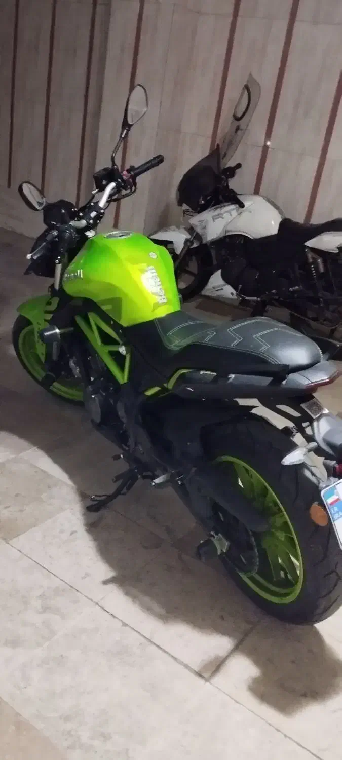 موتور بنلی ۳۰۰|موتورسیکلت|تهران, سنگلج (شاپور)|دیوار