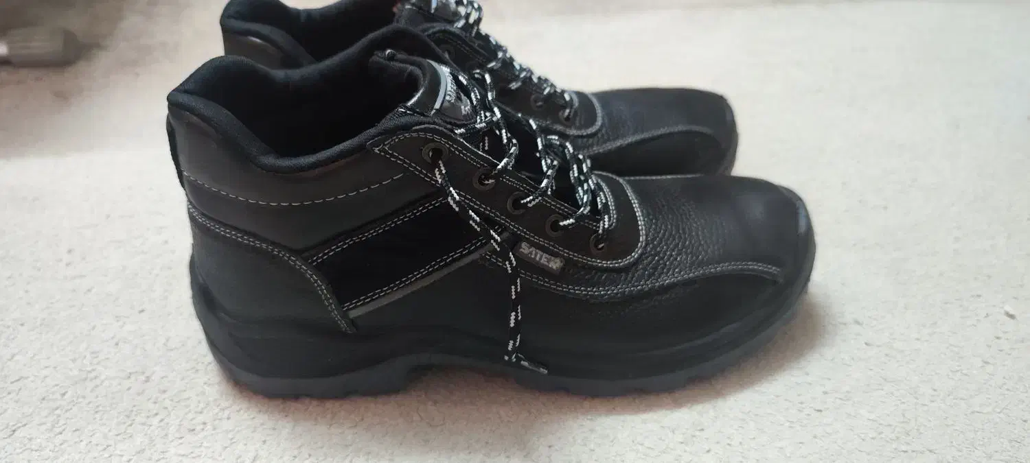 کفش ایمنی ساتر|کیف، کفش، کمربند|ساوه, |دیوار