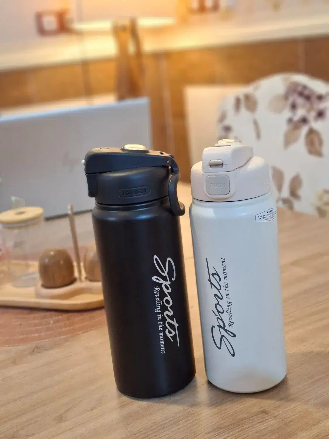 ظرف غذا و بطری آب|اسباب و اثاث بچه|بندر کنگان, |دیوار