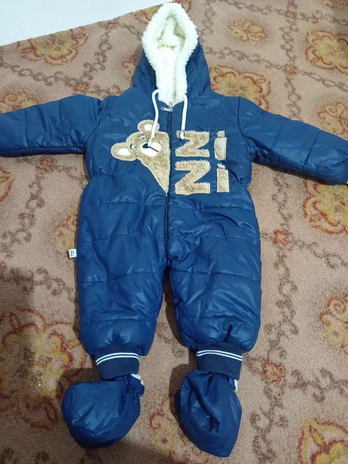 سرهم نو مناسب یکو نیم سالگی بفروش میرسد|کفش و لباس بچه|بازرگان, |دیوار