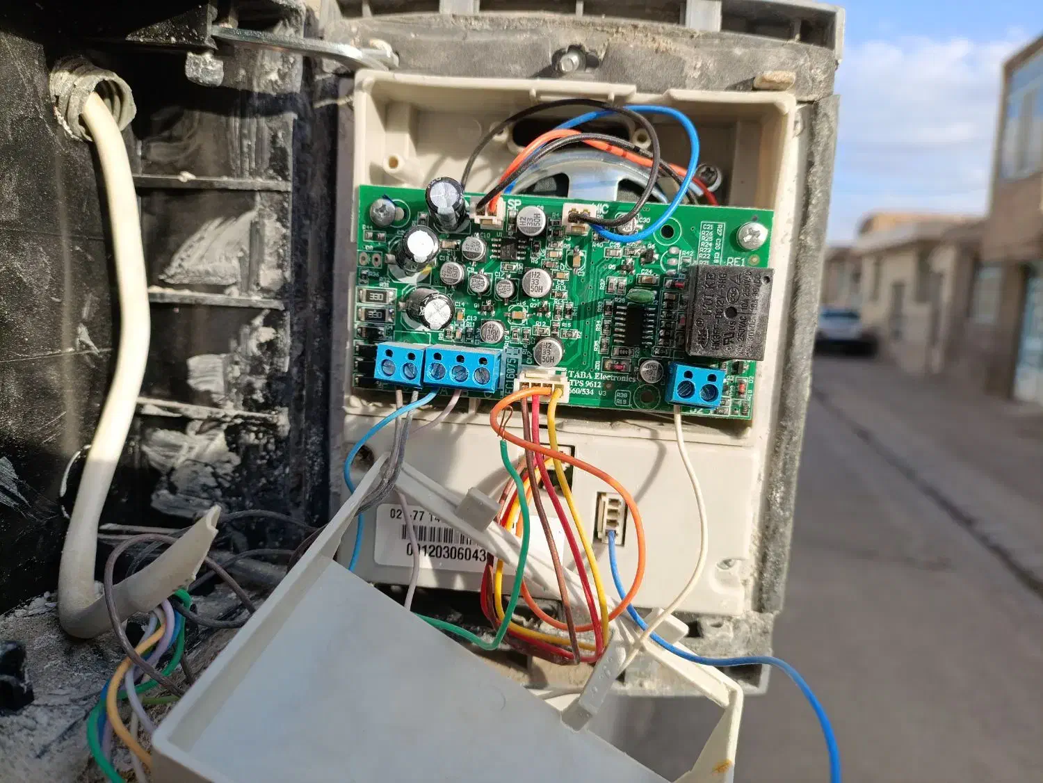 نصب و تعمیر تخصصی آیفون|خدمات پیشه و مهارت|نیشابور, فردوسی جنوبی|دیوار