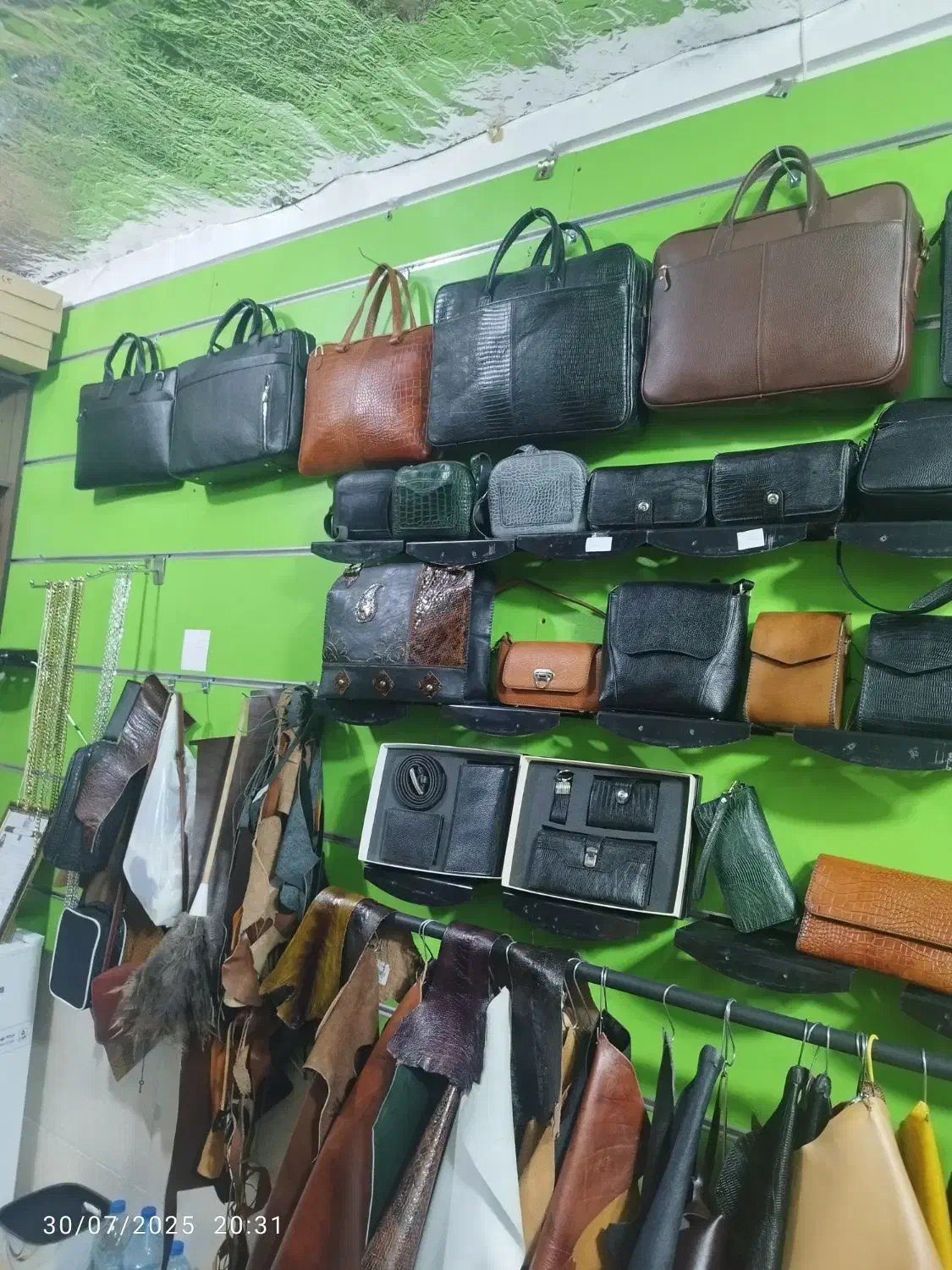 کیف لپ تاپ چرم گاوی دست‌دوز نِهی|کیف، کفش، کمربند|گرگان, |دیوار