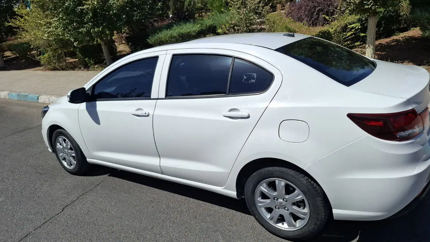 شاهینG1402با سانروف|خودرو سواری و وانت|یزد, |دیوار