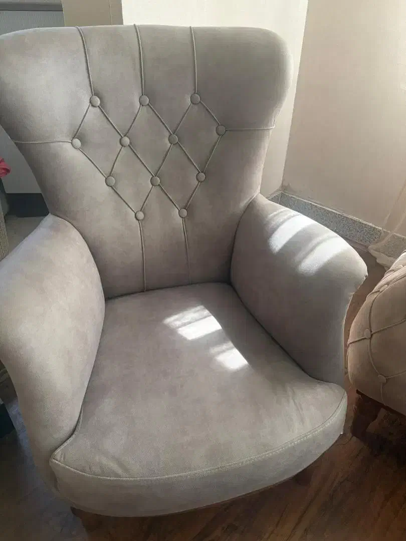 مبل در حد نو|مبلمان خانگی و میز عسلی|مینودشت, |دیوار