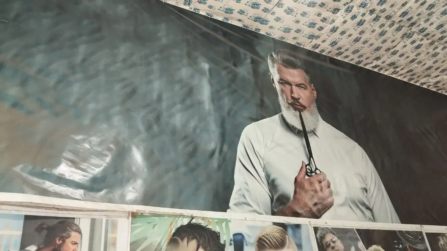 صندلی آرایشگاه|آرایشگاه و سالن‌های زیبایی|همدان, |دیوار